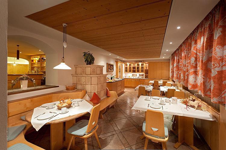 Garni Residence Soraiser Selva di Val Gardena Exterior photo